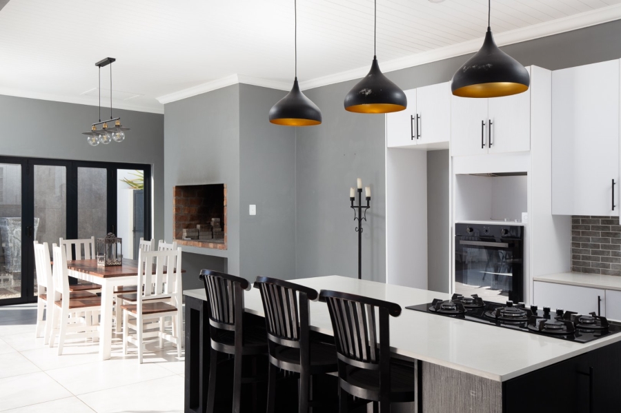 3 Bedroom Property for Sale in Laaiplek Western Cape